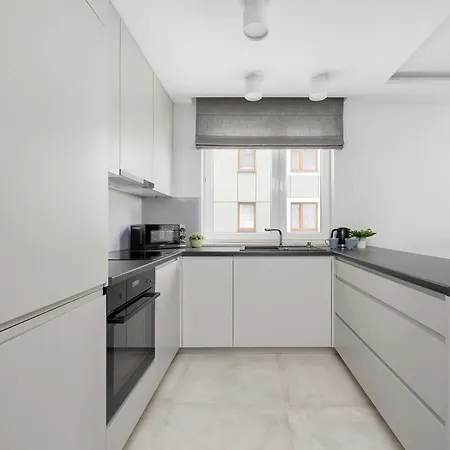 Modern Apartment With Two Parking Spaces Warsaw Cybernetyki 2B By Heyrent Apartment