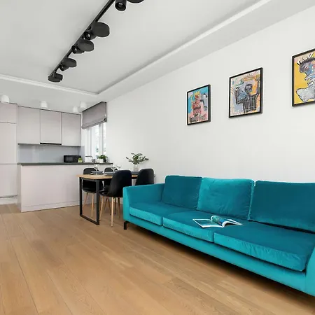 Modern Apartment With Two Parking Spaces Warsaw Cybernetyki 2B By Heyrent Warschau